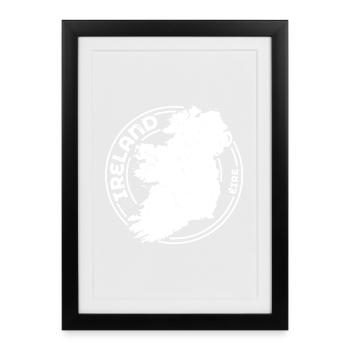 Irlande | Carte irlandaise | Timbre de contour de l'île - Affiche encadrée (27 × 37 cm) - noir - Devant