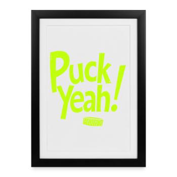 Puck Yeah Eishockey Spruch Hockey Puck Grafik - Framed poster (27 × 37 cm) - black - Front