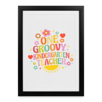 Institutrice de maternelle géniale avec cœur et fleurs - Affiche encadrée (27 × 37 cm) - noir - Devant