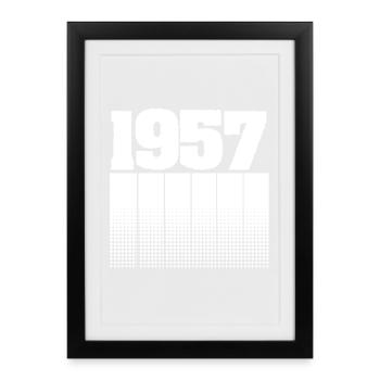 1957 1957 - Affiche encadrée (27 × 37 cm) - noir - Devant