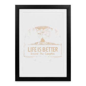 La vie de camping à Spruch est meilleure autour du feu de camp - Affiche encadrée (27 × 37 cm) - noir - Devant