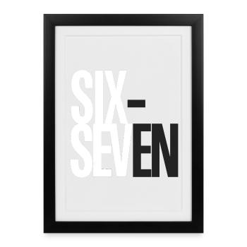 Typographie de chevauchement des Six et Sept - Affiche encadrée (27 × 37 cm) - noir - Devant
