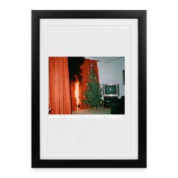 Holy Night with a difference - Chaotic Christmas - Framed poster (27 × 37 cm) - black - Front