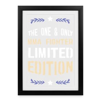 Un seul combattant de MMA en édition limitée - Affiche encadrée (27 × 37 cm) - noir - Devant