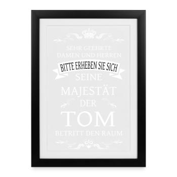 His Majesty the Tom enters the room - Framed poster (27 × 37 cm) - black - Front