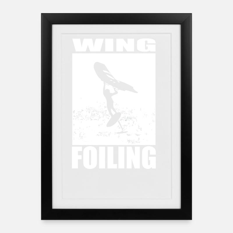Wing Foiling Motiv - Gerahmtes Poster (27 × 37 cm) - Schwarz