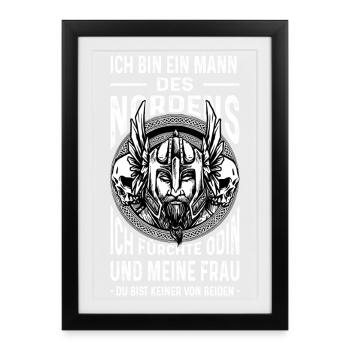 Ich Bin Ein Mann Des Nordens Wikinger Geschenk - Gerahmtes Poster (27 × 37 cm) - Schwarz - Vorne
