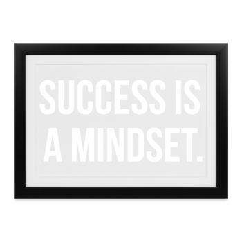 SUCCESS IS A MINDSET. | Greyline Official - Gerahmtes Poster (37 × 27 cm) - Schwarz - Vorne