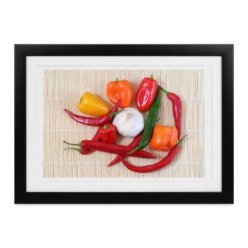 Bunte Chilischoten und Knoblauch - Gerahmtes Poster (37 × 27 cm) - Schwarz - Vorne