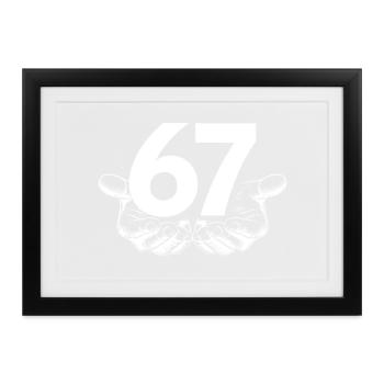 Six Seven 6 7 Meme Fun Design mit Händen - Gerahmtes Poster (37 × 27 cm) - Schwarz - Vorne
