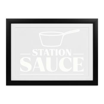 Saucier Sauce Station Brigade Chef Culinary Statio - Gerahmtes Poster (37 × 27 cm) - Schwarz - Vorne