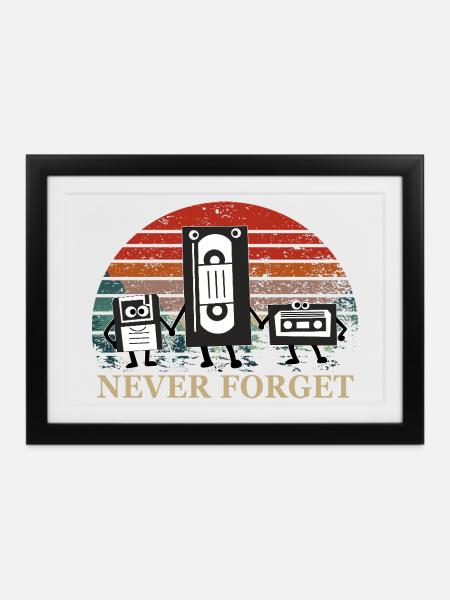 Retro Kassetten-Trio mit Never Forget Theme - Gerahmtes Poster (37 × 27 cm) - Schwarz
