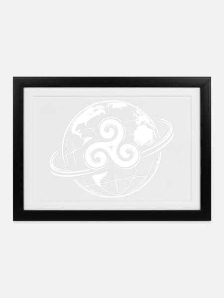 Bretonischer Triskel Globe Keltische Bretagne - Gerahmtes Poster (37 × 27 cm) - Schwarz