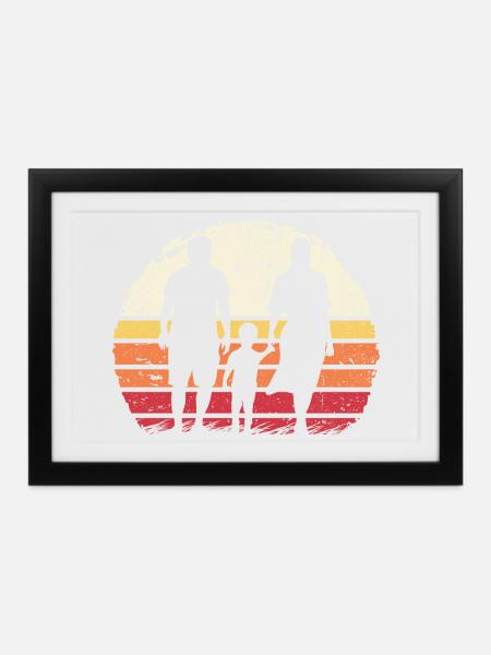 Familiensilhouette bei Sonnenuntergang - Gerahmtes Poster (37 × 27 cm) - Schwarz
