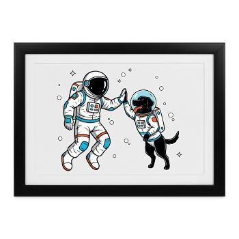 Astronautenhund Labrador Black High Five im Weltraum - Gerahmtes Poster (37 × 27 cm) - Schwarz - Vorne
