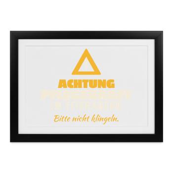 Achtung Pflegekraft Feierabend - Gerahmtes Poster (37 × 27 cm) - Schwarz - Vorne