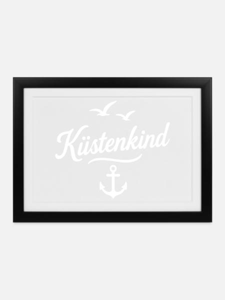 Küstenkind - Gerahmtes Poster (37 × 27 cm) - Schwarz