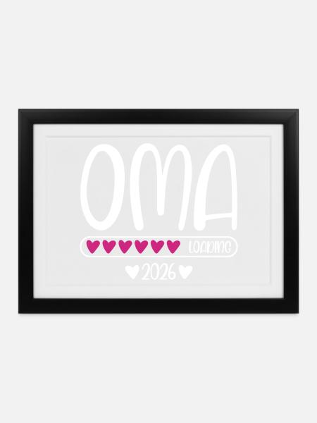 Oma 2026 loading - Gerahmtes Poster (37 × 27 cm) - Schwarz