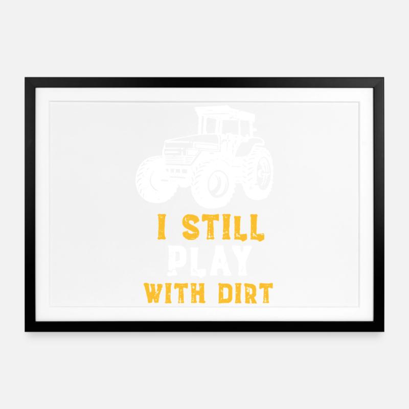 Traktor & Dreck - Gerahmtes Poster (69 × 49 cm) - Schwarz