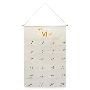 six seven 6 7 - Leinen Adventskalender  - Naturweiß - Vorne
