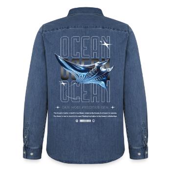 Trésor précieux de la Manta de l’Océan - Chemise en denim homme bio Stanley/Stella - bleu moyen délavé  - Dos - AI Model Male 185 light (185cm)
