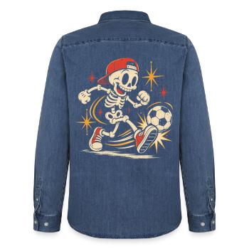 Retro-Skelett im Soccer-Action - Männer Jeanshemd Organic von Stanley/Stella - verwaschenes Mittelblau  - Hinten - AI Model Male 185 light (185cm)