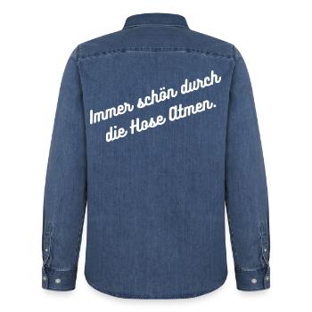 HN Durch die Hose Atmen - Script - Männer Jeanshemd Organic von Stanley/Stella - verwaschenes Mittelblau  - Hinten - AI Model Male 185 light (185cm)