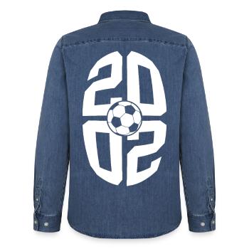 24 JAHRE JAHRGANG 2002 FUßBALL 24. GEBURTSTAG - Männer Jeanshemd Organic von Stanley/Stella - verwaschenes Mittelblau  - Hinten - AI Model Male 185 light (185cm)