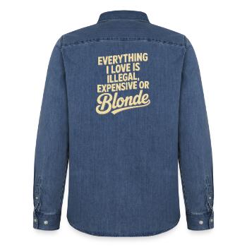 Everything I Love Illegal Expensive Blonde Männer - Männer Jeanshemd Organic von Stanley/Stella - verwaschenes Mittelblau  - Hinten - AI Model Male 185 light (185cm)