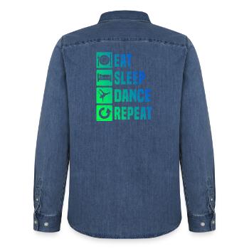 Geschenkidee für einen Breakdancer mit Streetdance - Männer Jeanshemd Organic von Stanley/Stella - verwaschenes Mittelblau  - Hinten - AI Model Male 185 light (185cm)