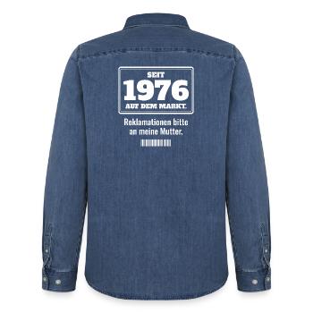Seit 1976 auf dem Markt - 50. Geburtstag Lustig - Männer Jeanshemd Organic von Stanley/Stella - verwaschenes Mittelblau  - Hinten - AI Model Male 185 light (185cm)