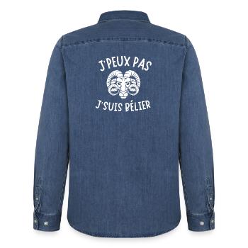 bélier, astrologie, signe du zodiaque - Chemise en denim homme bio Stanley/Stella - bleu moyen délavé  - Dos - AI Model Male 185 light (185cm)