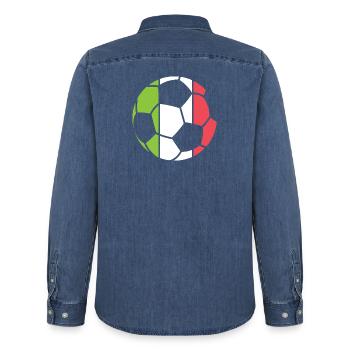 Icône du logo du vainqueur du tournoi du symbole de la boule de l’équipe d’Italie - Chemise en denim homme bio Stanley/Stella - bleu moyen délavé  - Dos - AI Model Male 185 light (185cm)