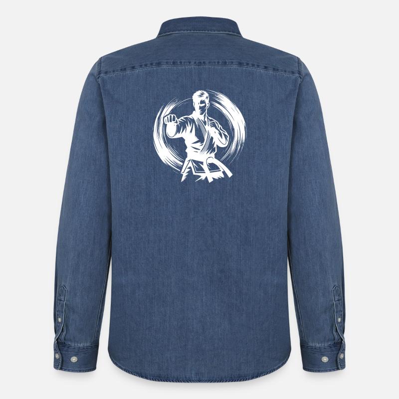 Dynamische Kampfpose Perfekte Karate Silhouette - Männer Jeanshemd Organic von Stanley/Stella - verwaschenes Mittelblau 