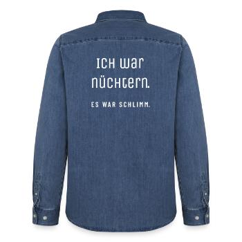 Ich war nüchtern. Es war schlimm. | Wortwitz - Männer Jeanshemd Organic von Stanley/Stella - verwaschenes Mittelblau  - Hinten - AI Model Male 185 light (185cm)