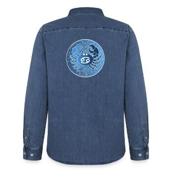 Tierkreiszeichen: Krebs - Männer Jeanshemd Organic von Stanley/Stella - verwaschenes Mittelblau  - Hinten - AI Model Male 185 light (185cm)