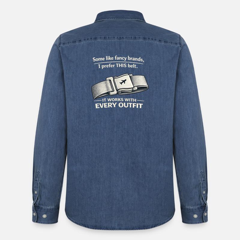THIS Belt Spruch: Sitzgurt Flugzeug - Männer Jeanshemd Organic von Stanley/Stella - verwaschenes Mittelblau 