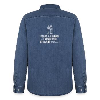 Ich liebe meine Frau – Wandern Paar Geschenk - Männer Jeanshemd Organic von Stanley/Stella - verwaschenes Mittelblau  - Hinten - AI Model Male 185 light (185cm)