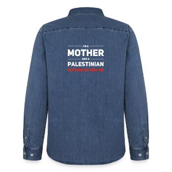 Mère et Palestinien - Rien ne me fait peur - Chemise en denim homme bio Stanley/Stella - bleu moyen délavé  - Dos - AI Model Male 185 light (185cm)