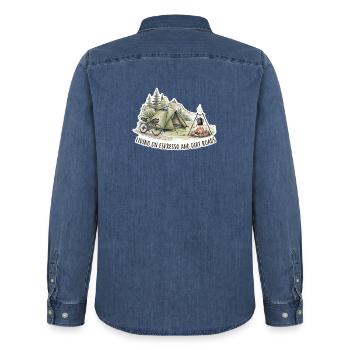 Leben auf Espresso- und Schotterstraßen - Männer Jeanshemd Organic von Stanley/Stella - verwaschenes Mittelblau  - Hinten - AI Model Male 185 light (185cm)