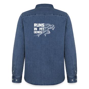 Course de marathon dans mon cadeau de course génétique - Chemise en denim homme bio Stanley/Stella - bleu moyen délavé  - Dos - AI Model Male 185 light (185cm)