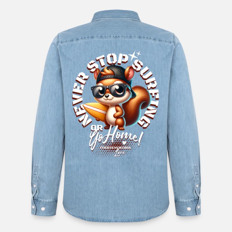 Surfer Eichhörnchen mit Surfbrett - Männer Jeanshemd Organic von Stanley/Stella - verwaschenes Hellblau