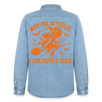 Why Yes Actually I Can Drive a Stick / Halloween - Männer Jeanshemd Organic von Stanley/Stella - verwaschenes Hellblau - Hinten - AI Model Male 185 light (185cm)