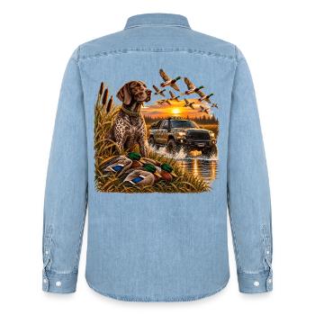 Vintage Hunting Truck Duck Hunting Dog Rustic Outd - Männer Jeanshemd Organic von Stanley/Stella - verwaschenes Hellblau - Hinten - AI Model Male 185 light (185cm)