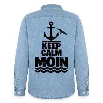 Keep Calm Moin – Maritimer Grunge Look  - Männer Jeanshemd Organic von Stanley/Stella - verwaschenes Hellblau - Hinten - AI Model Male 185 light (185cm)