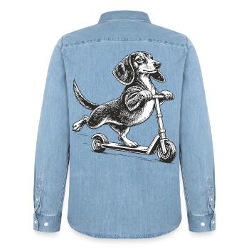 Dackel auf dem Tretroller – Vintage-Stil - Männer Jeanshemd Organic von Stanley/Stella - verwaschenes Hellblau - Hinten - AI Model Male 185 light (185cm)