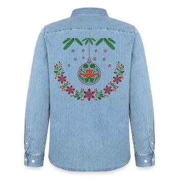 Weihnachtskranz mit Vogelbeeren - Männer Jeanshemd Organic von Stanley/Stella - verwaschenes Hellblau - Hinten - AI Model Male 185 light (185cm)