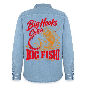 Big Hooks Catch Big Fish – Angler Spruch - Männer Jeanshemd Organic von Stanley/Stella - verwaschenes Hellblau - Hinten - AI Model Male 185 light (185cm)