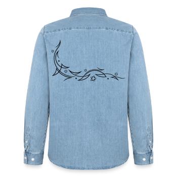 Tribal avec des étoiles - Chemise en denim homme bio Stanley/Stella - bleu clair délavé - Dos - AI Model Male 185 light (185cm)