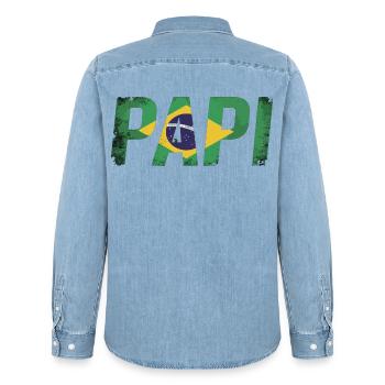 Papi Brasilien Flagge Vintage Papa - Männer Jeanshemd Organic von Stanley/Stella - verwaschenes Hellblau - Hinten - AI Model Male 185 light (185cm)